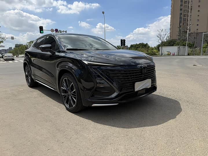 Фото 3 - Changan UNI-T