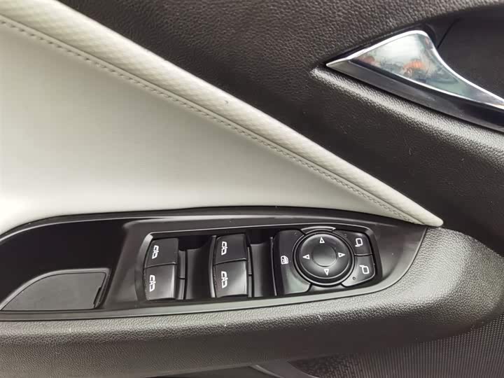 Фото 9 - Chevrolet Orlando