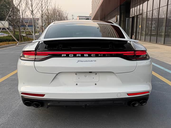 Фото 5 - Porsche Panamera