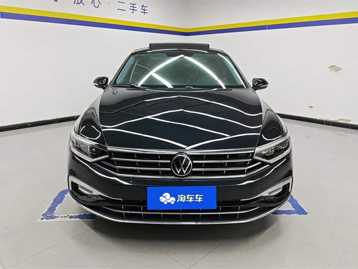 Фото 2 - Volkswagen Magotan