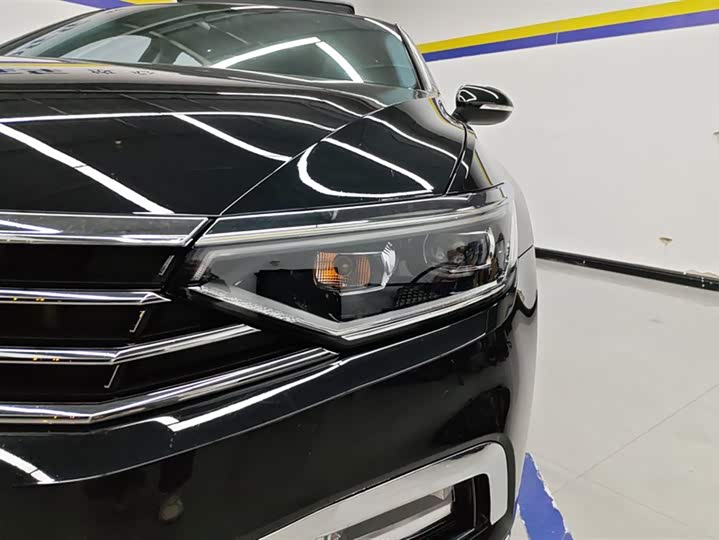 Фото 5 - Volkswagen Magotan