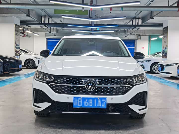 Фото 2 - Volkswagen Lavida