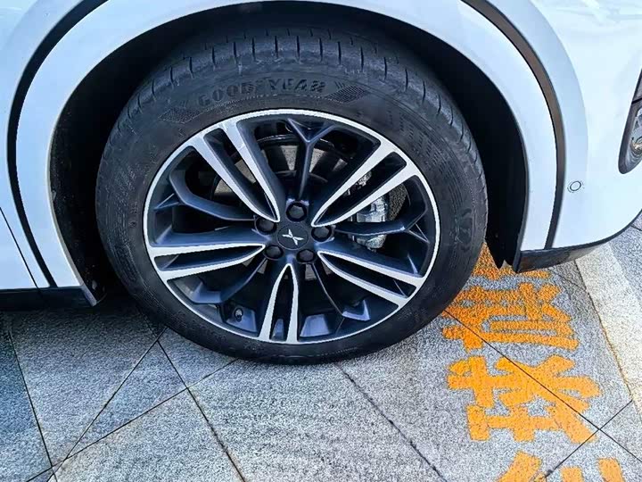 Фото 9 - XPeng G6