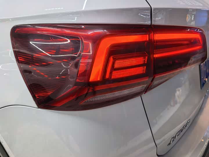 Фото 8 - Volkswagen Tharu