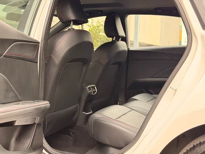 Фото 6 - MG Motor 5