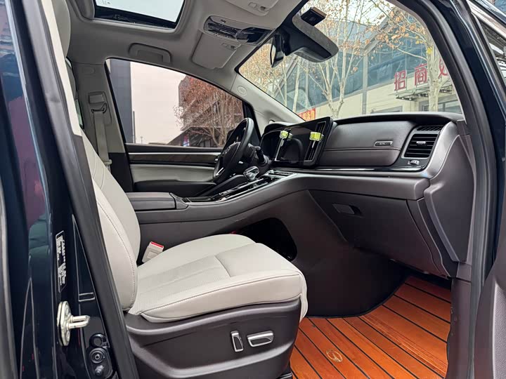 Фото 9 - GAC Trumpchi M8