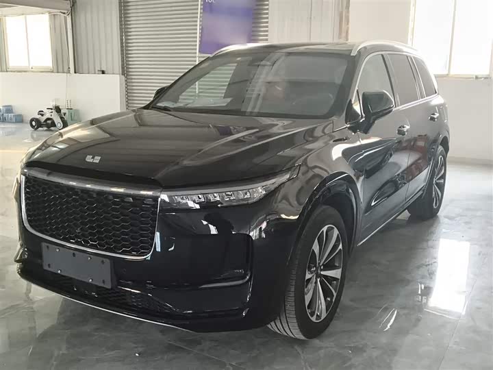 Фото 2 - LiXiang One