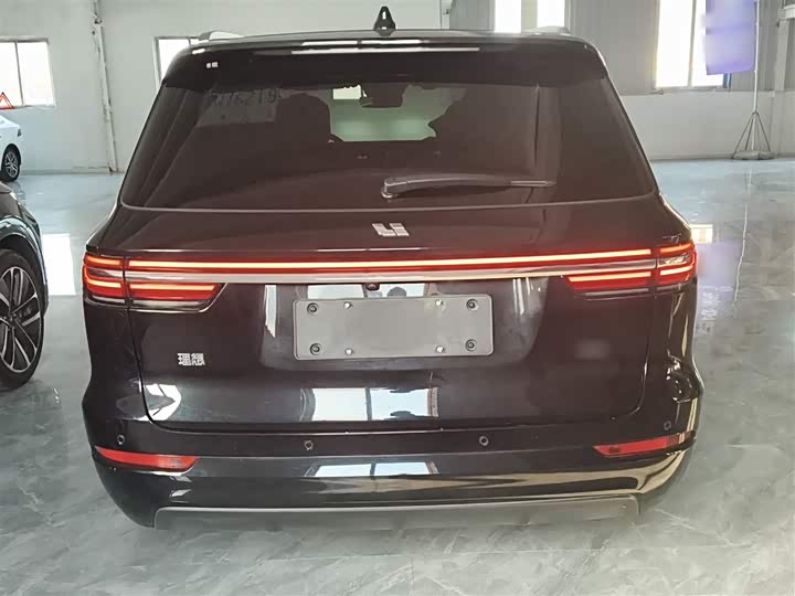 Фото 6 - LiXiang One