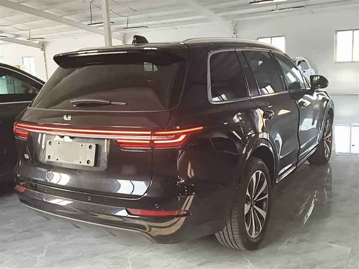 Фото 7 - LiXiang One