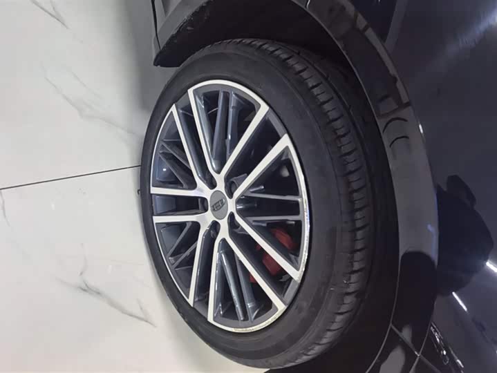 Фото 6 - Geely Preface