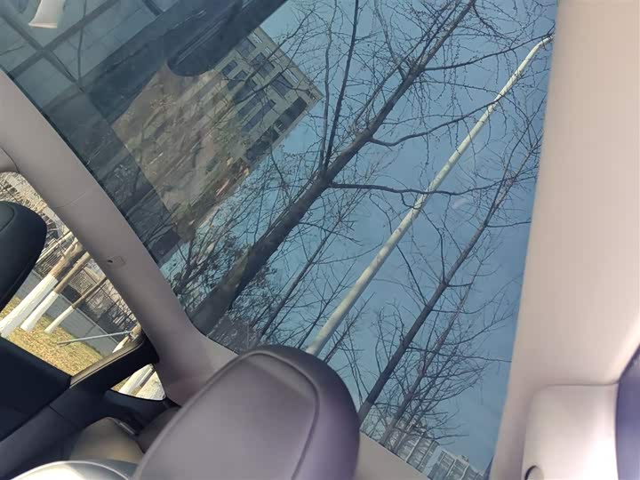 Фото 9 - Tesla Model Y