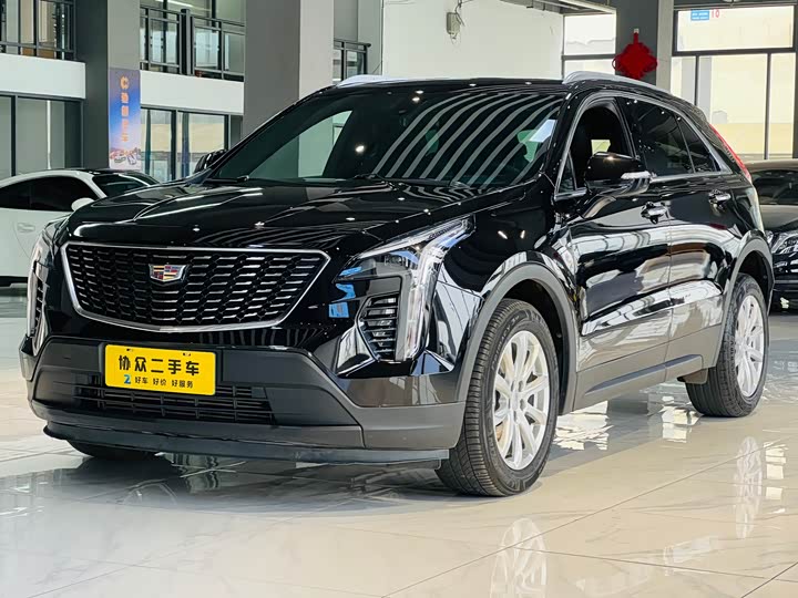 Фото 1 - Cadillac XT4