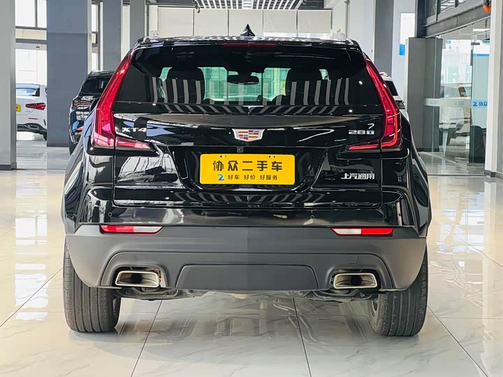 Фото 4 - Cadillac XT4