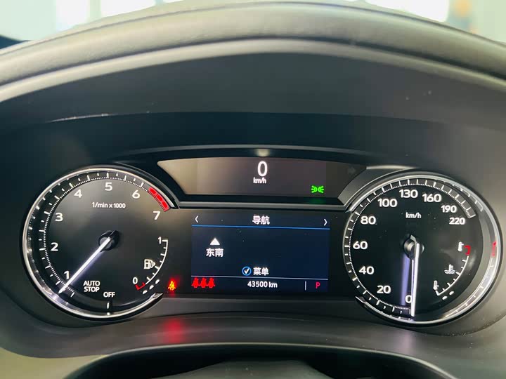 Фото 7 - Cadillac XT4