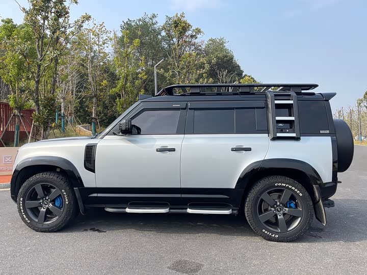 Фото 4 - Land Rover Defender