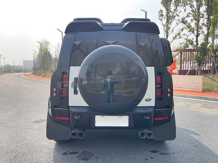 Фото 6 - Land Rover Defender