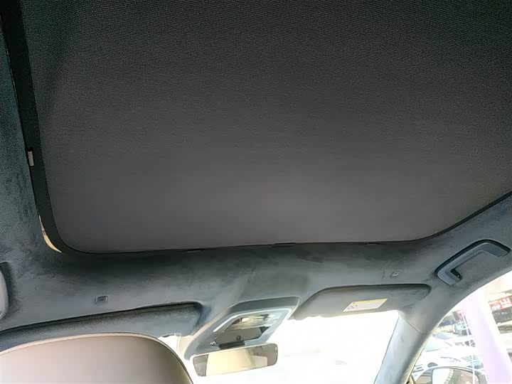 Фото 8 - Zeekr 001