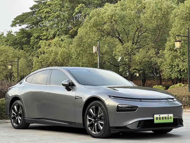 Фото 3 - XPeng P7