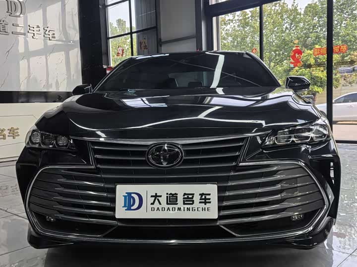 Фото 2 - Toyota Avalon