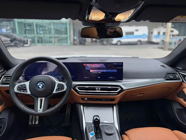 Фото 6 - BMW i4
