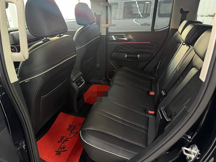 Фото 5 - Tank 300