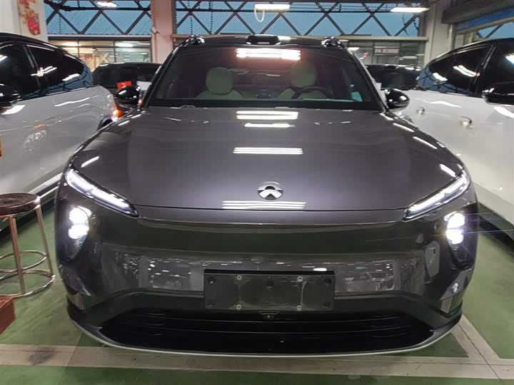 Фото 3 - Nio ES6