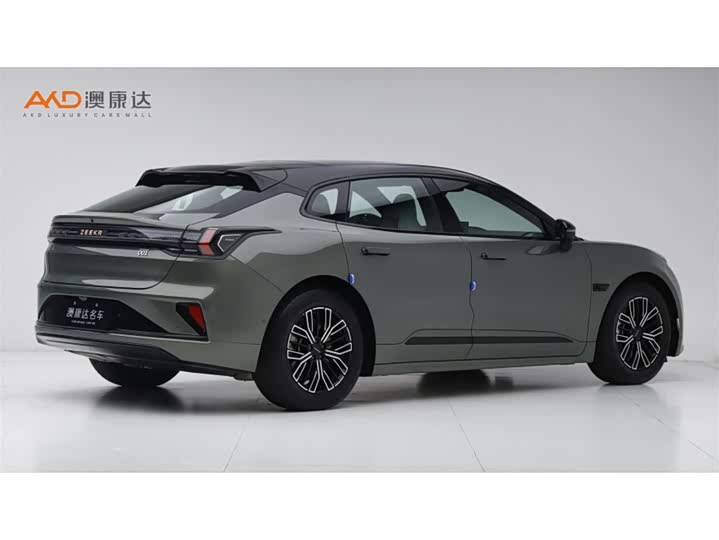 Фото 3 - Zeekr 001