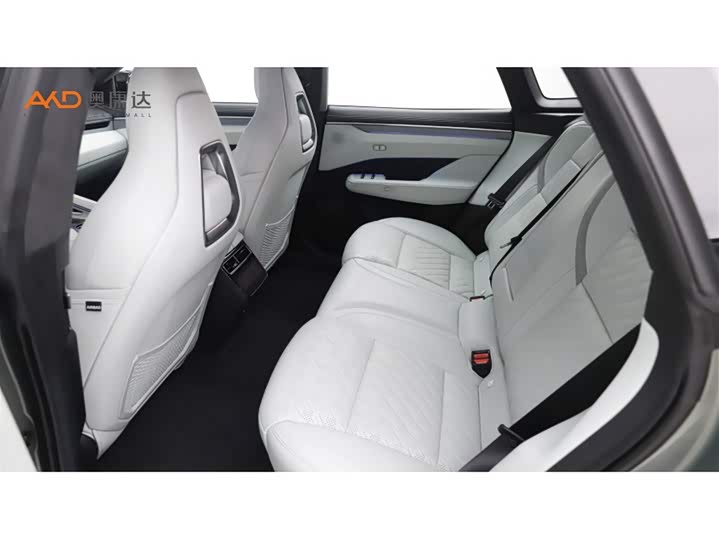 Фото 7 - Zeekr 001