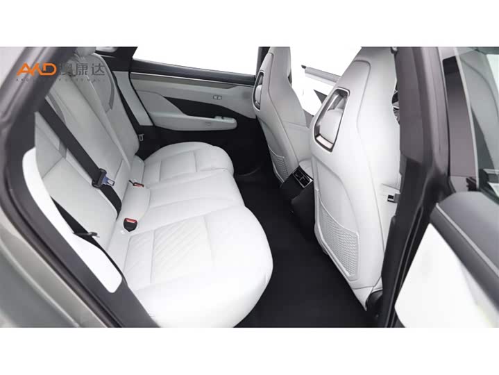 Фото 8 - Zeekr 001