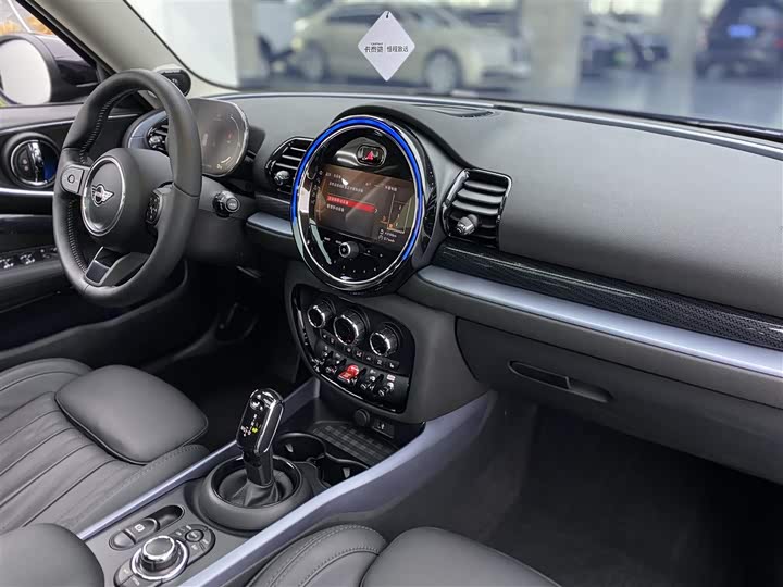 Фото 9 - Mini Clubman