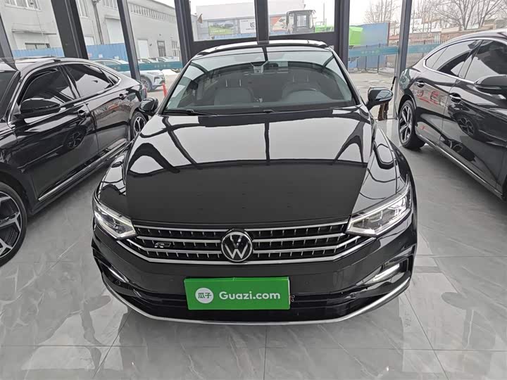 Фото 3 - Volkswagen Magotan