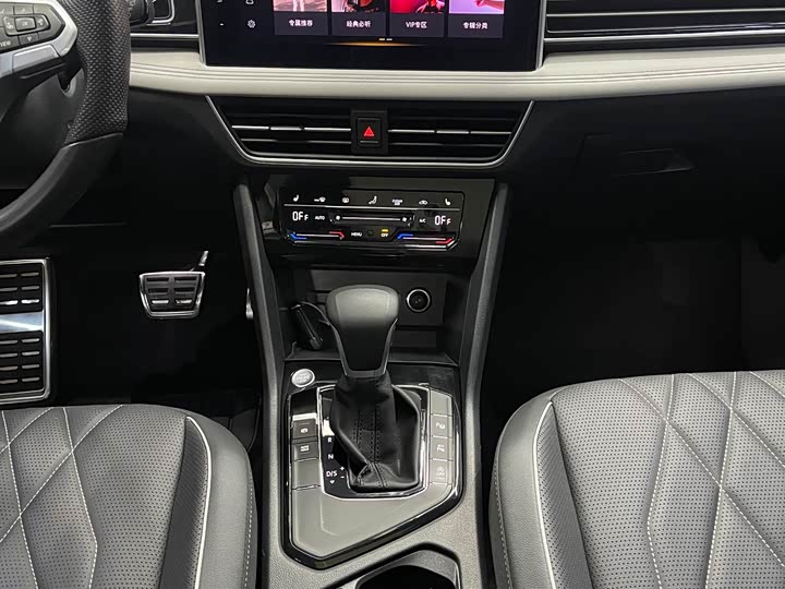 Фото 7 - Volkswagen Tiguan L Pro