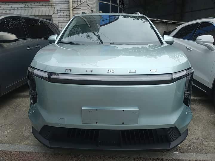 Фото 3 - Maxus Mifa 7