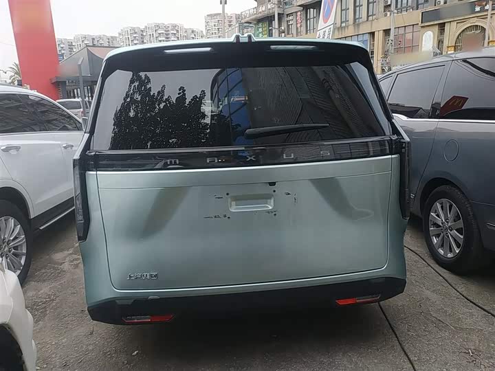 Фото 6 - Maxus Mifa 7