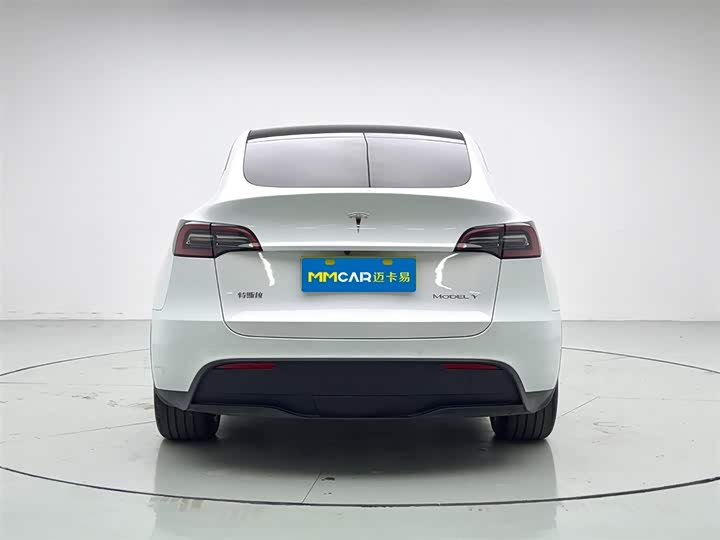 Фото 4 - Tesla Model Y