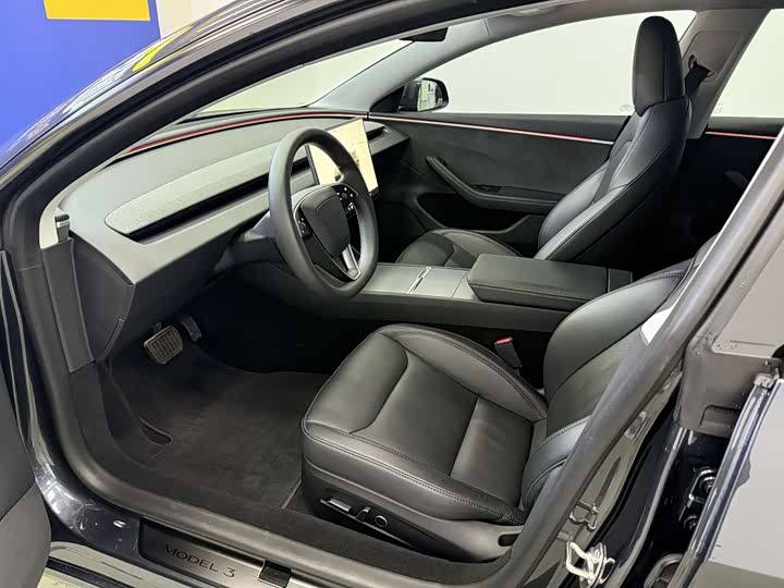 Фото 7 - Tesla Model 3