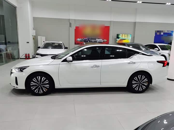 Фото 5 - Nissan Teana