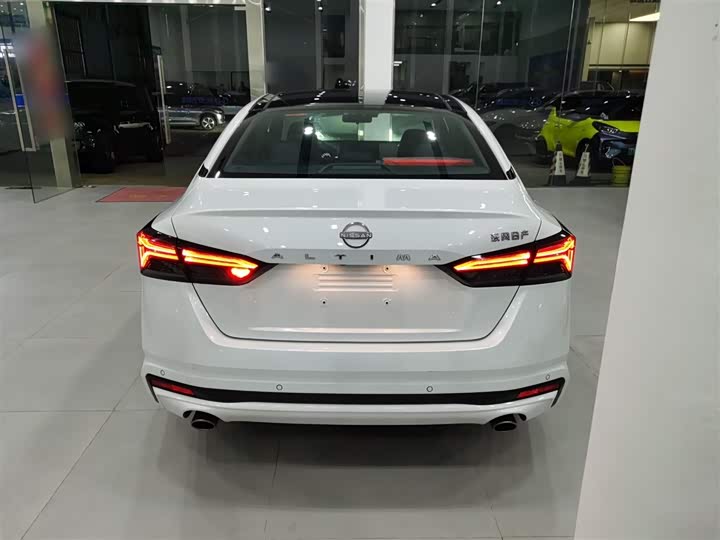 Фото 6 - Nissan Teana