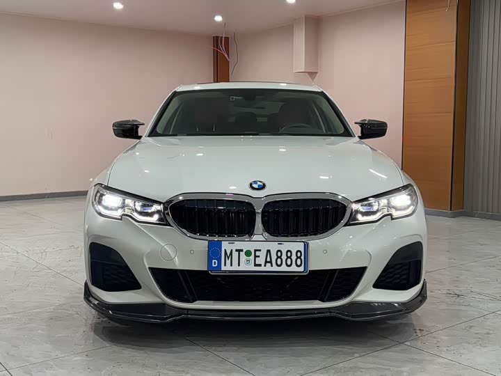 Фото 2 - BMW 3 Series