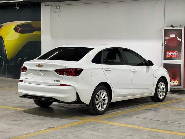 Фото 5 - Chevrolet Monza