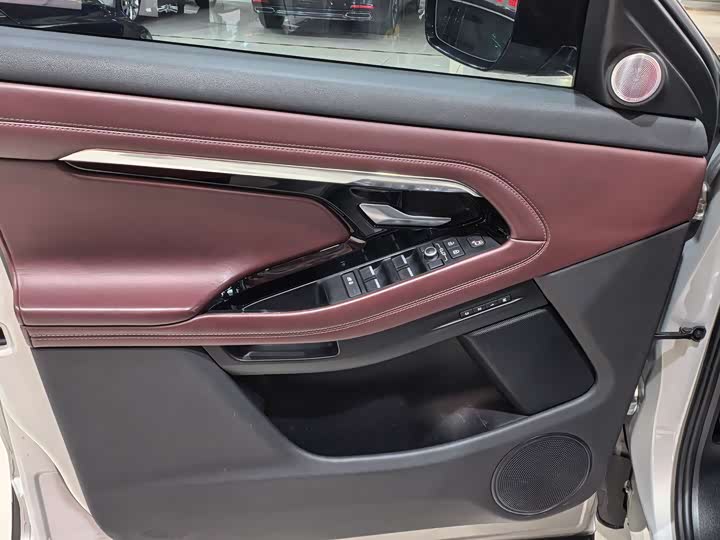 Фото 6 - Land Rover Range Rover Evoque L