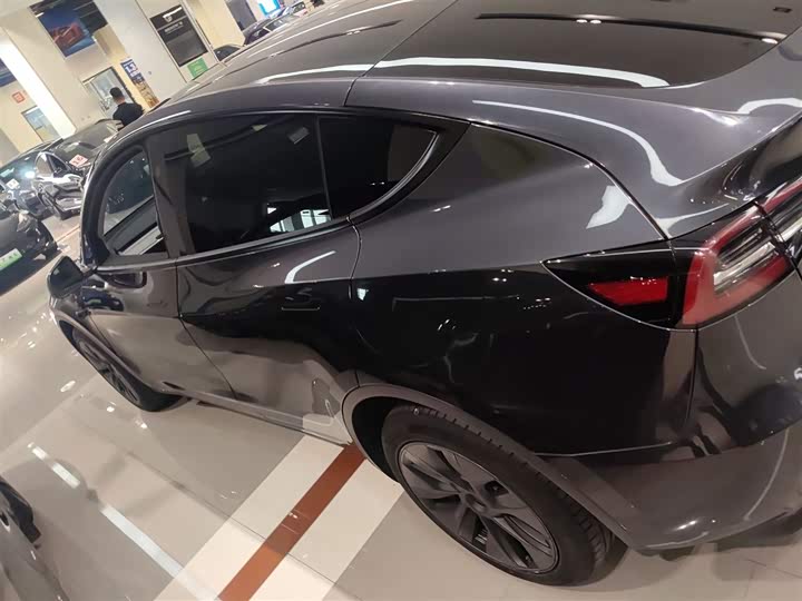 Фото 5 - Tesla Model Y