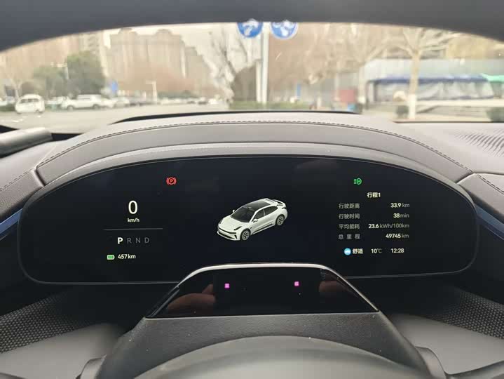 Фото 7 - Zeekr 001