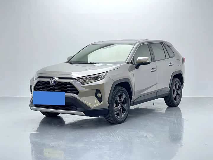 Фото 1 - Toyota RAV4