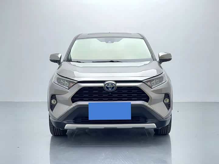 Фото 2 - Toyota RAV4