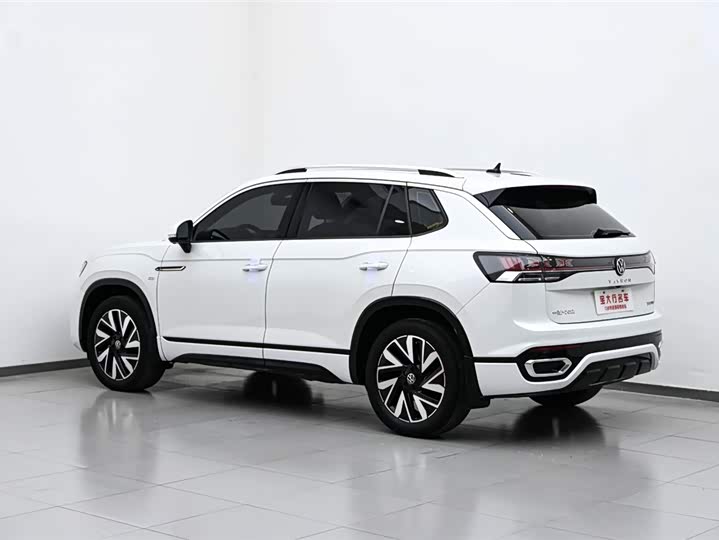 Фото 9 - Volkswagen Tayron