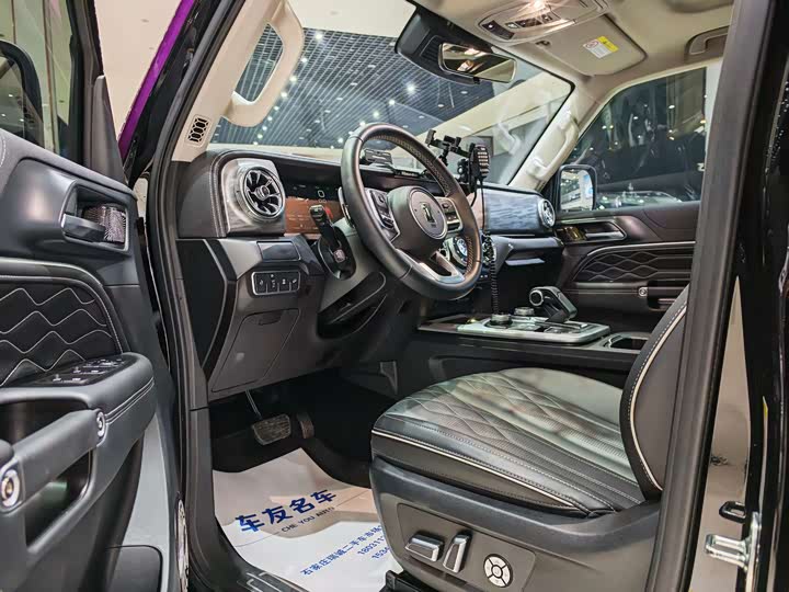 Фото 4 - Tank 300