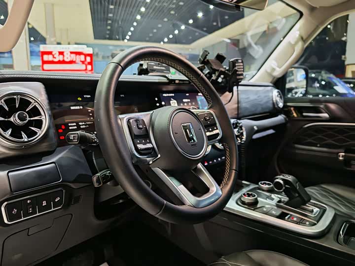 Фото 7 - Tank 300