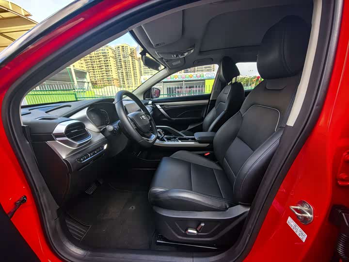 Фото 5 - Geely Coolray Hybrid