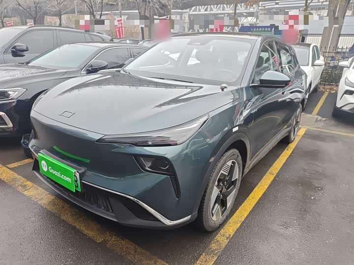 Фото 1 - Bestune 03